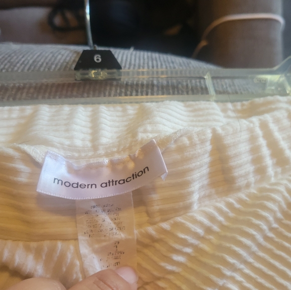 White Skirt - Picture 2 of 3